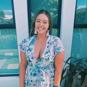 Meet your Posher, Sarah